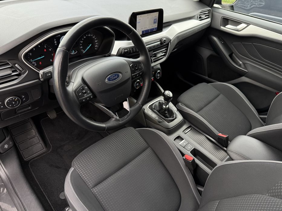 FORD Focus 2019 — imagine 5