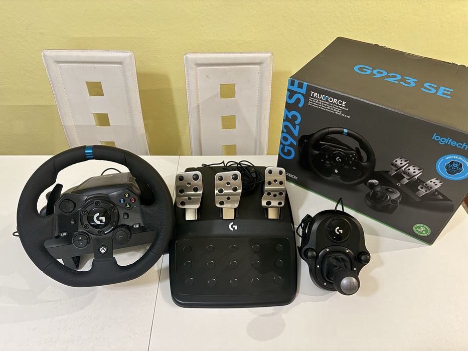 Logitech G923 PC / Xbox + shifter НОВИ