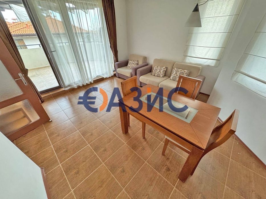 Продава се Двустаен апартамент в с. Кошарица, Област Бургас - 70 кв.м за 856 €/кв.м - Снимка #2