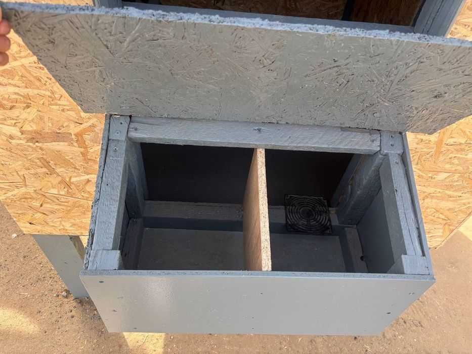 Тауық қора сатылады