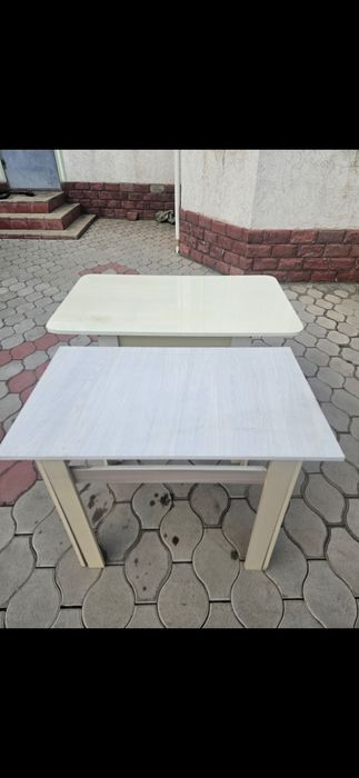 кухонные столы 2шт