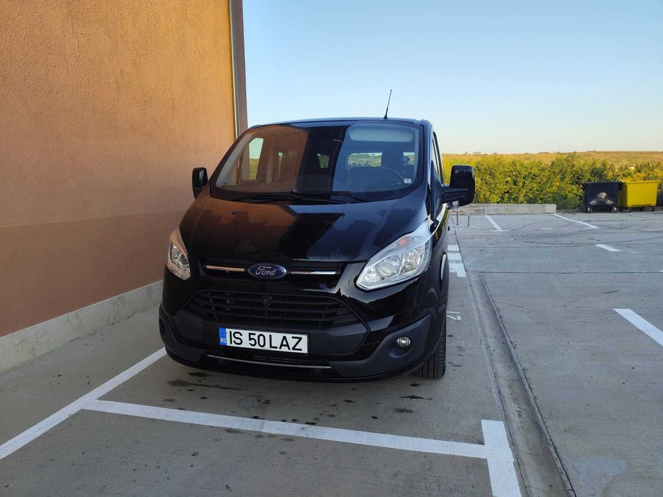 FORD Tourneo