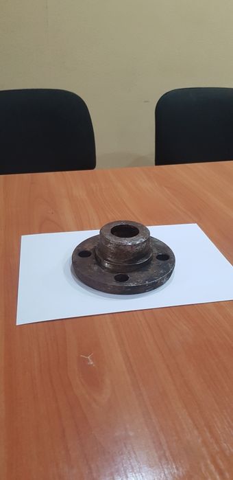 Продаю фланцы воротниковы