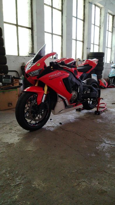 Honda CBR1000RR 2017g