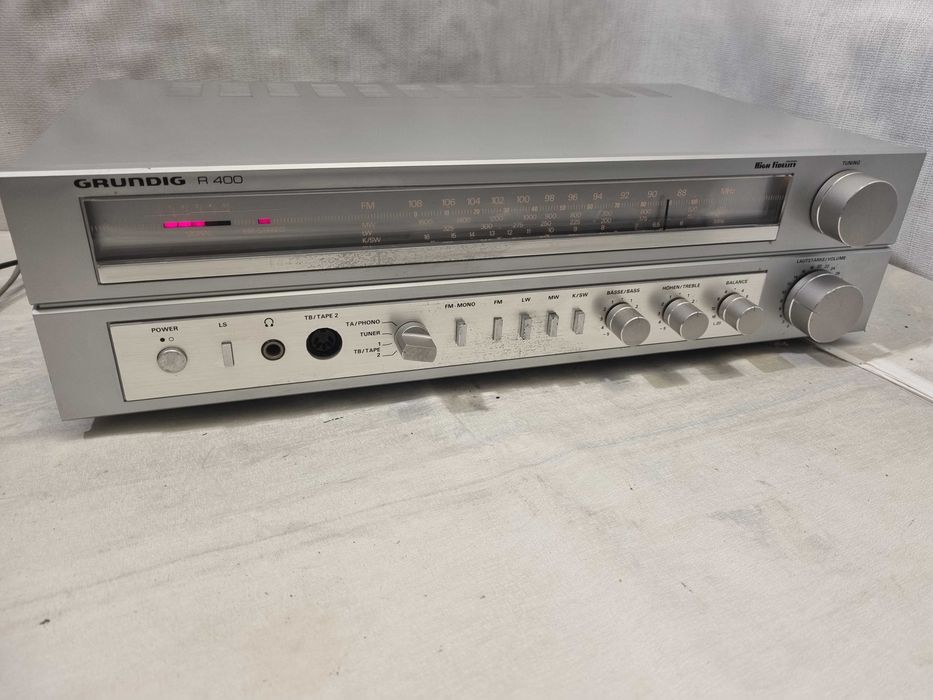 Grundig R 400 Amplificator Statie Audio Radio FM Silver