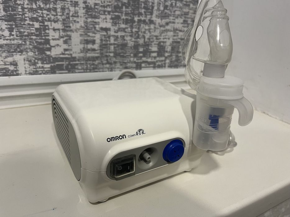 Продам ингалятор Omron