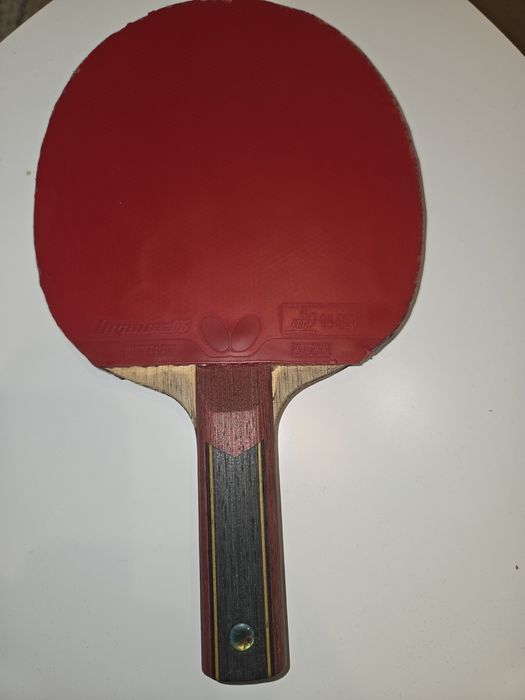 Vând paletă Butterfly Mizutani Super ZL-Carbon