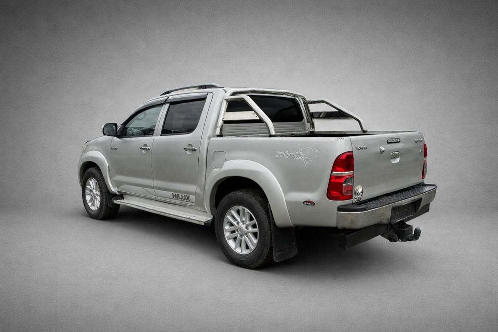 Toyota hilux 3.0/171 cp , cutie manuala !234.000 km reali!