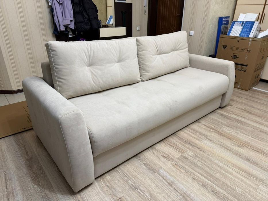 Перетяжка диванов