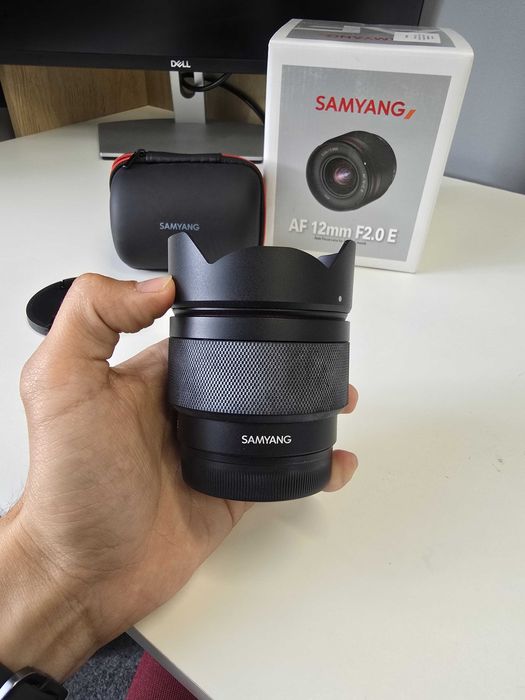 Samyang 12mm F2 AF pentru Sony E – stare foarte bună