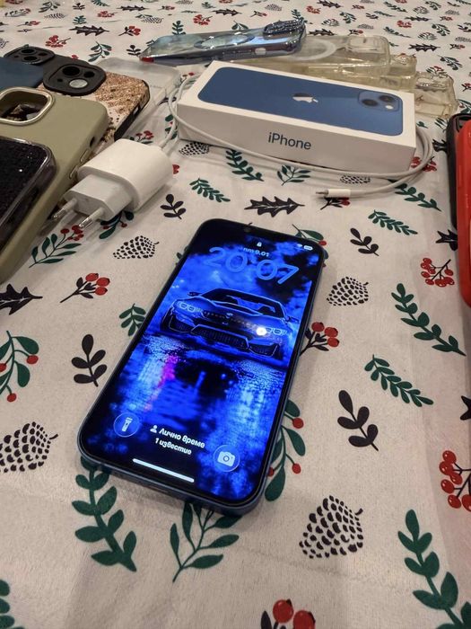 Продавам Iphone 13!