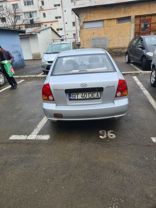 Vând Hyundai din 2008
