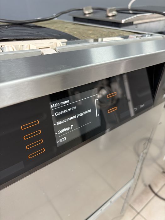 Miele G 6905 sci XXL миялна за частично вграждане AutoOpen/24 мес гаранция