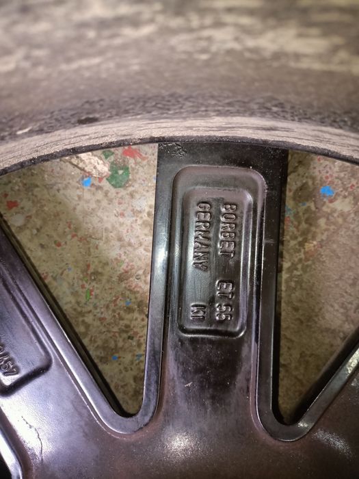 Продавам джанти 18" (цола) 5х108 вътрешен 64.3 оригинални Волво