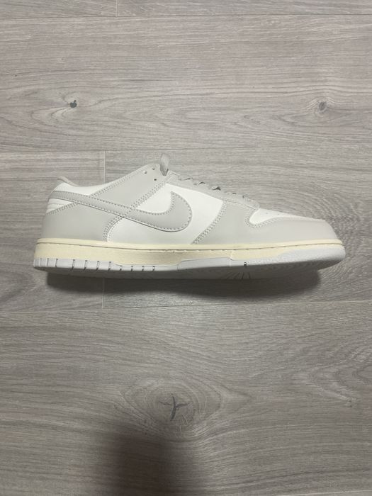 Nike dunk bone white