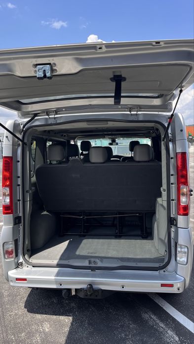 Renault Trafic passenger 8