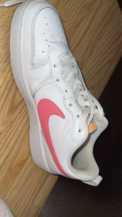 Дамски обувки номер 40