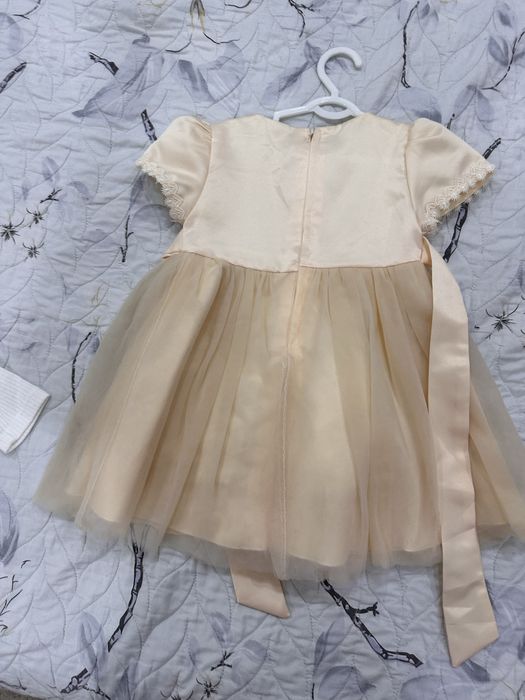 Платье на девочку 2 года ,в идеальном состоянии