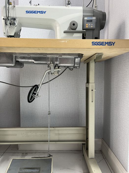 Промышленная швейная машина