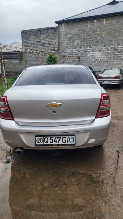 Chevrolet Cobalt 2014 2 sotiladi