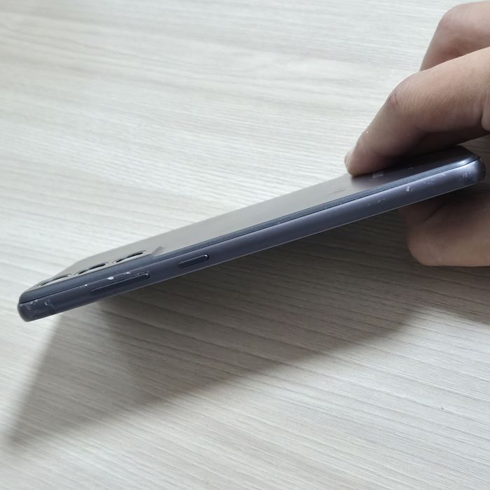 Samsung S21 FE с коробкой