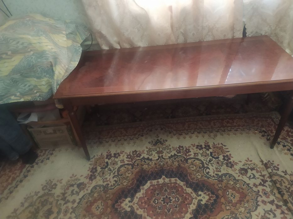 Продам журнальный столик