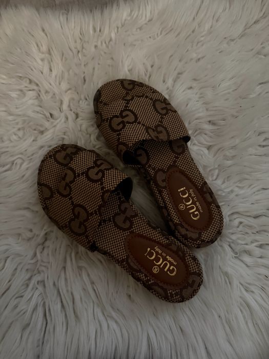 Дамски чехли от страхотна цветова комбинация