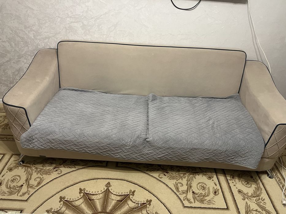 Продам диван в хорошем состояний