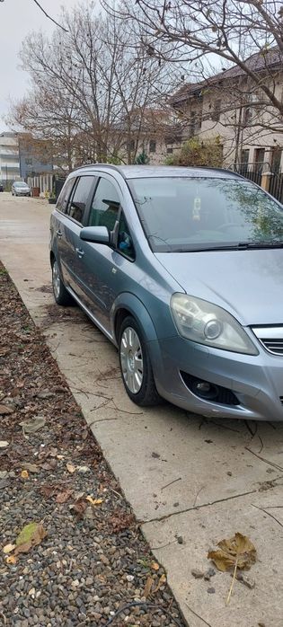 Opel Zafira B 1.7