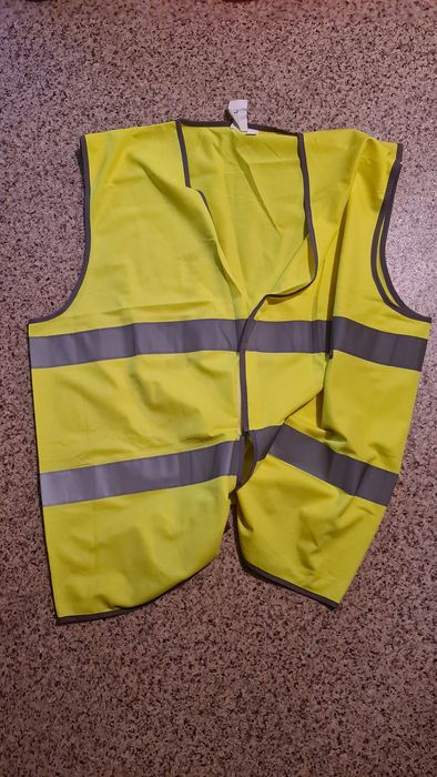 Продам жилет светоотражающий