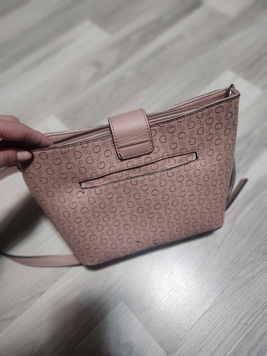 Чанта GUESS пепел от рози