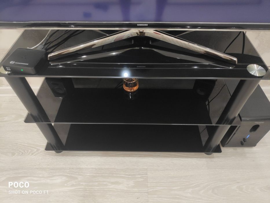 Подставка под телевизор