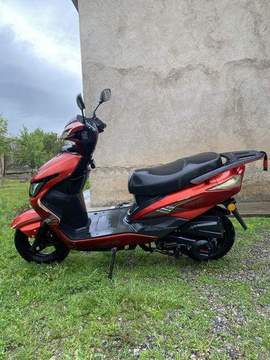 М8 мопед скутер 150куб