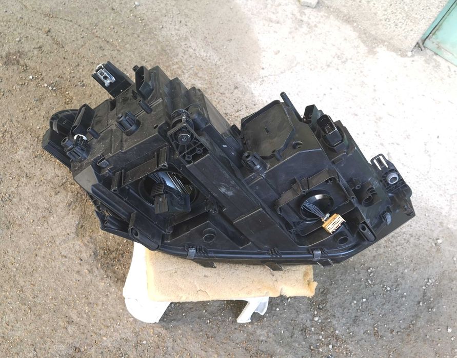 Оригинален фар Vw  Touran Full Led