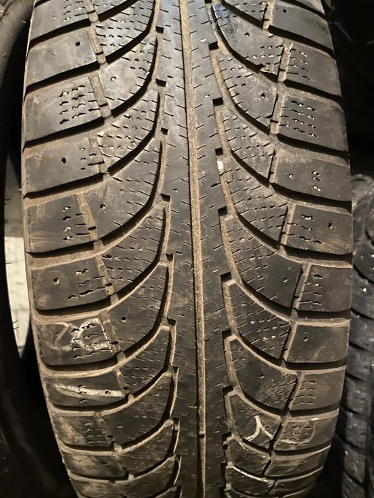 Продам Шины на 18  245/60
