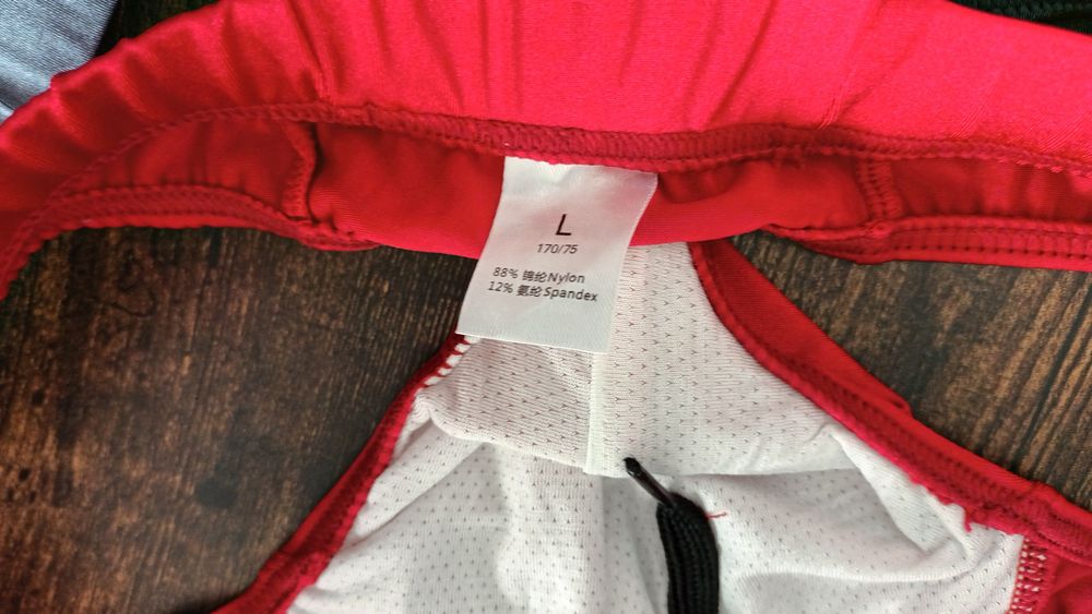 Vând slip de plaja sexy pt barbati