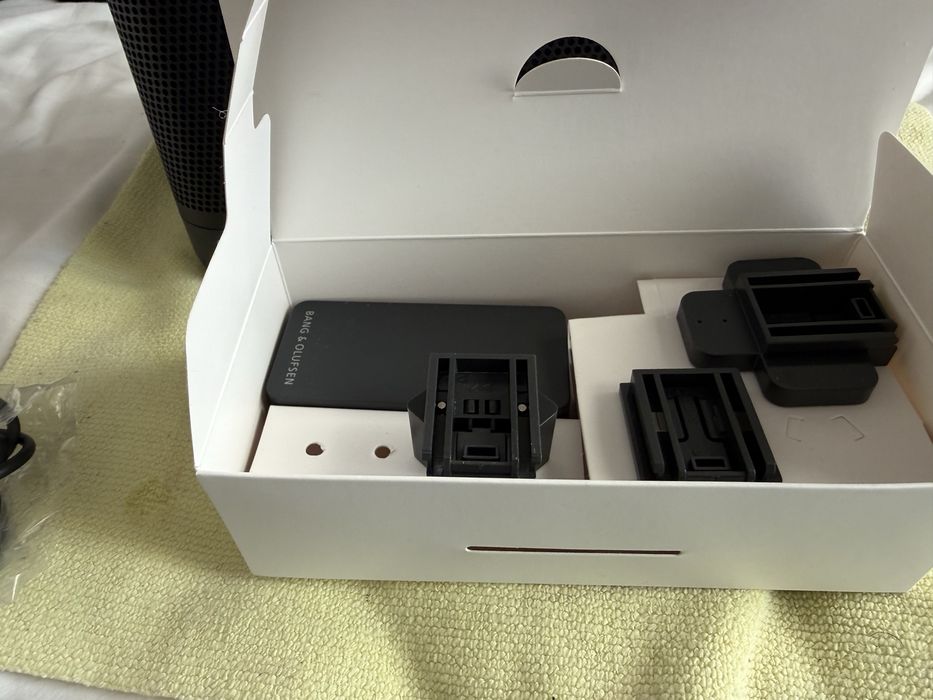 Vand boxa portabila premium Bang and Olufsen Beolit 20 impecabila gara