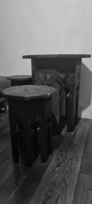 Masa + 2 scaune / stil brâncovenesc/