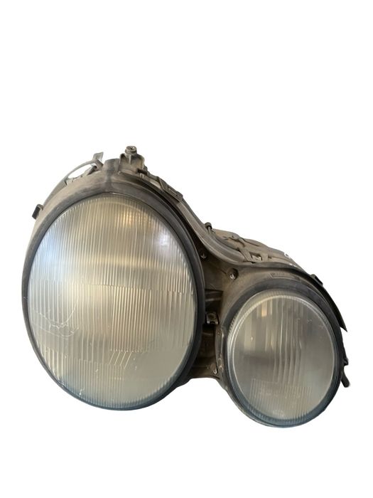 Far Dreapta Mercedes-Benz E-Class Ii W210 1995 - 2003