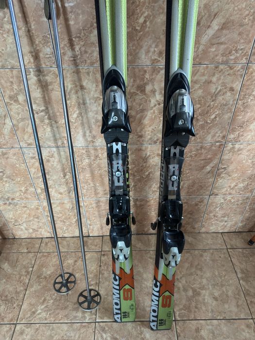 Schiuri Atomic Supercross ~166 cm all-mountain + bețe