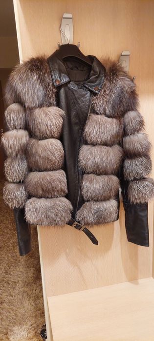 Haină damă din blană naturală, mărimea S, preț 800 lei