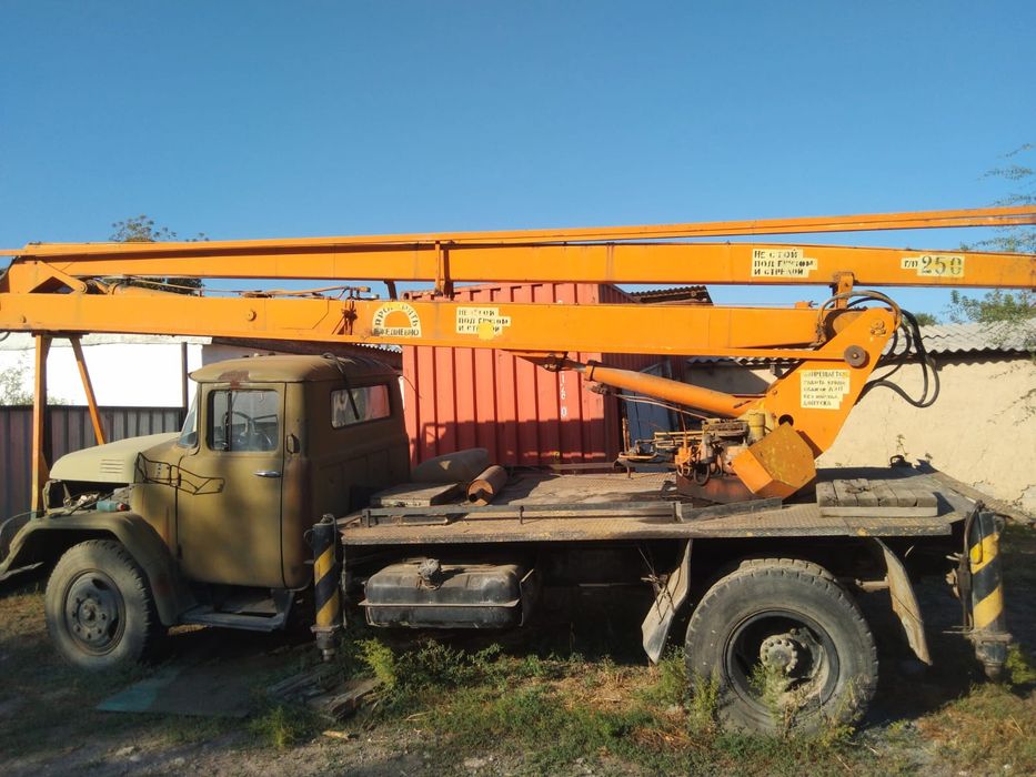 Продам ЗИЛ авто Вышка