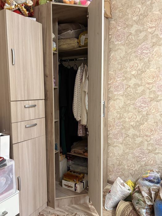 Шкаф угловой продается