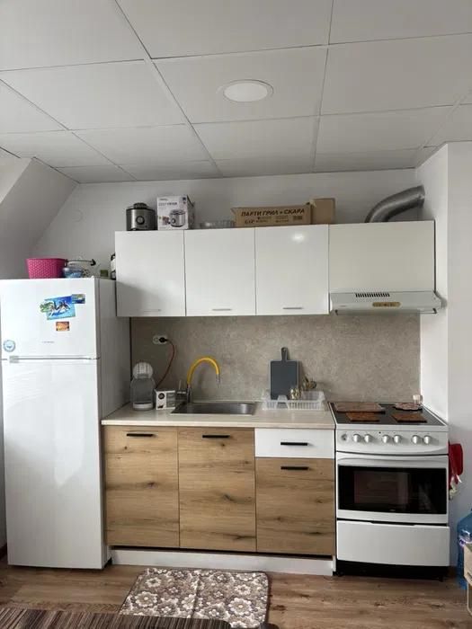 Дава се под наем Двустаен апартамент в Пловдив, Кючук Париж - 600 кв.м за 375 € - Снимка #3