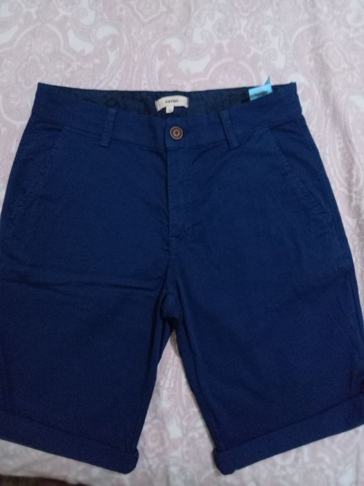 Pantaloni scurți ,2 perechi,Marca LCWaikiki masura 28 si Kotton masu