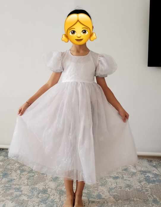 Платье на девочку 6-8лет