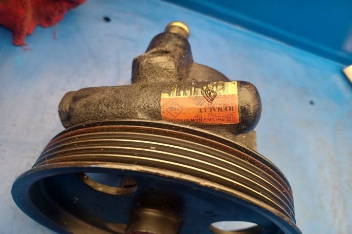 Pompa servodirectie mecanica 7700431286 7700431286 Dacia Logan prima