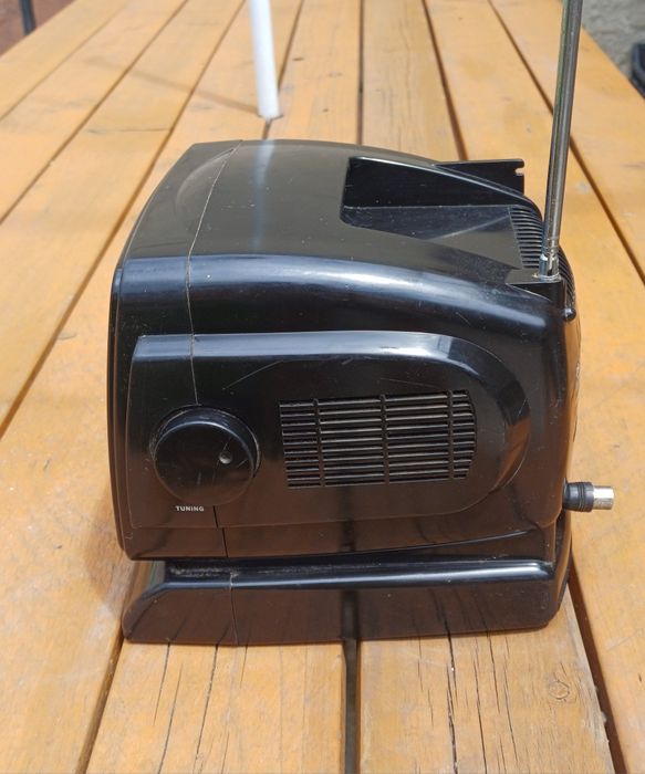TV Radio Vintage - DAICHI Japan 5.5"B/W TV With AM FM Radio