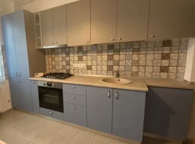 Дава се под наем Двустаен апартамент в Пловдив, Център - 64 кв.м за 178.5 € - Снимка #2