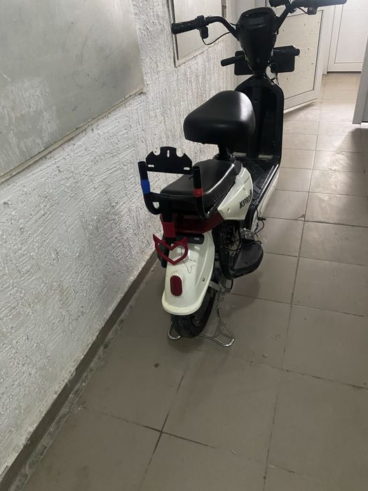 Электроскутер в продаже